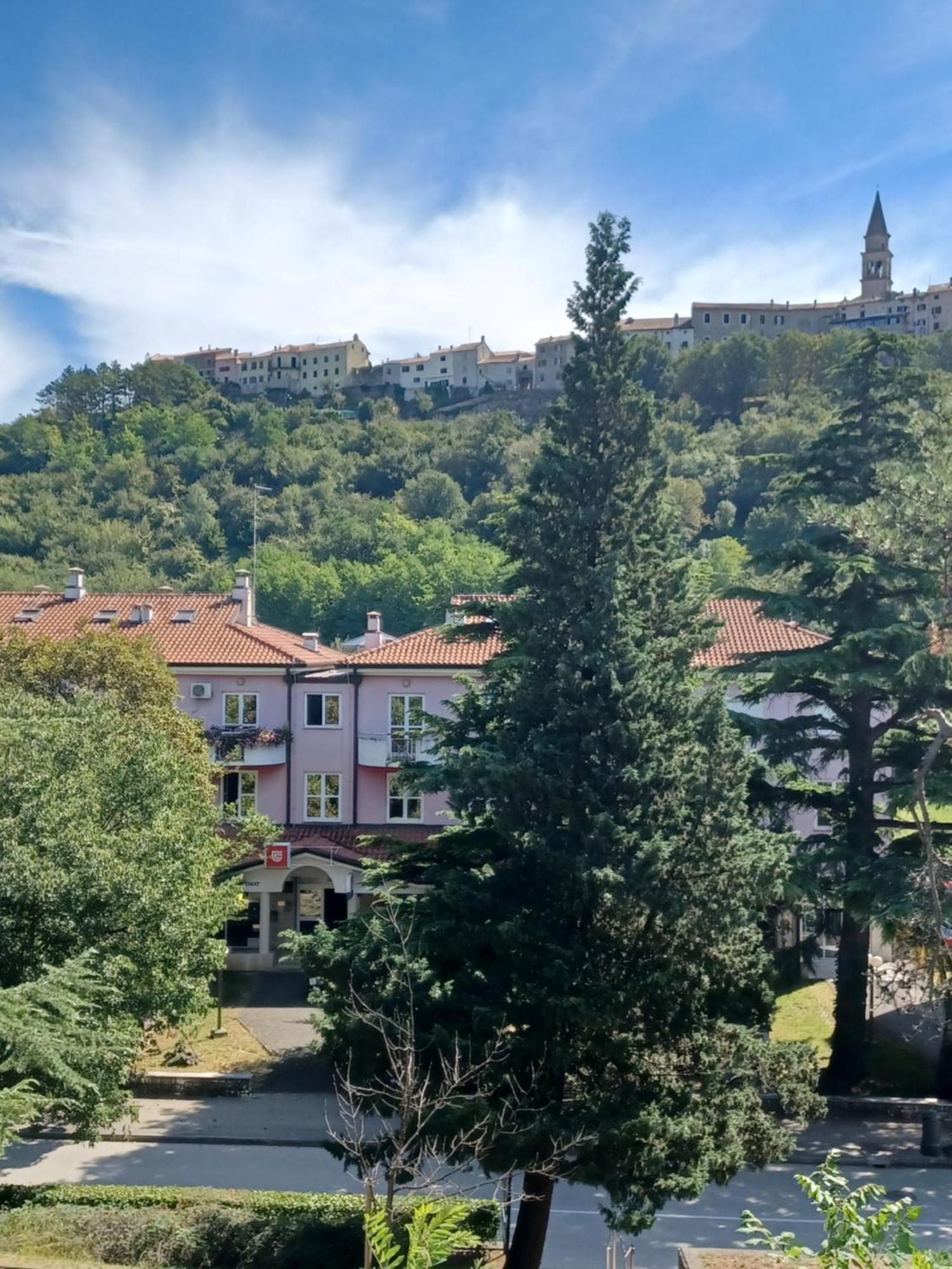 Stunning New Apartment In Centre Of Buzet Luaran gambar